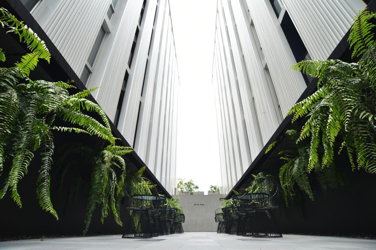 The Wind Holiday Hotel Bangkok Exterior photo